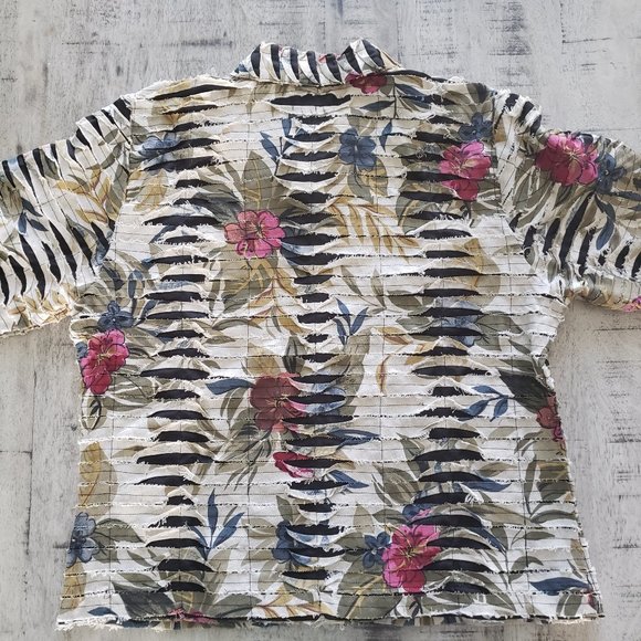 New Directions Sport Floral Cut Out Jacket - Picture 5 of 7